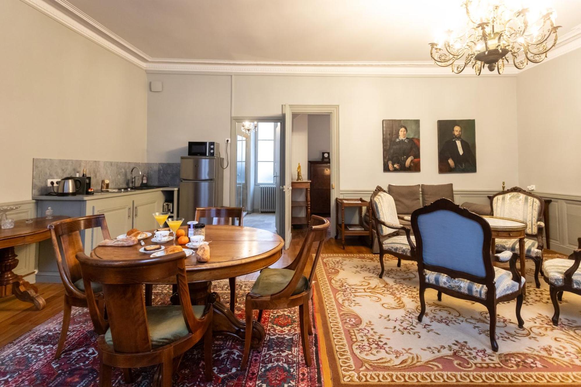 L' Hotel De Panette, Entree Renaissance Cathedrale 부르주 외부 사진